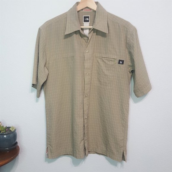 The North Face Tekware Tech Mens Button Down Shirt - Picture 1 of 7